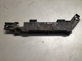 Zekeringhouder Nissan 24388-62J10 B13/ N14/ P10/ W10/ Y10 Gebruikt.