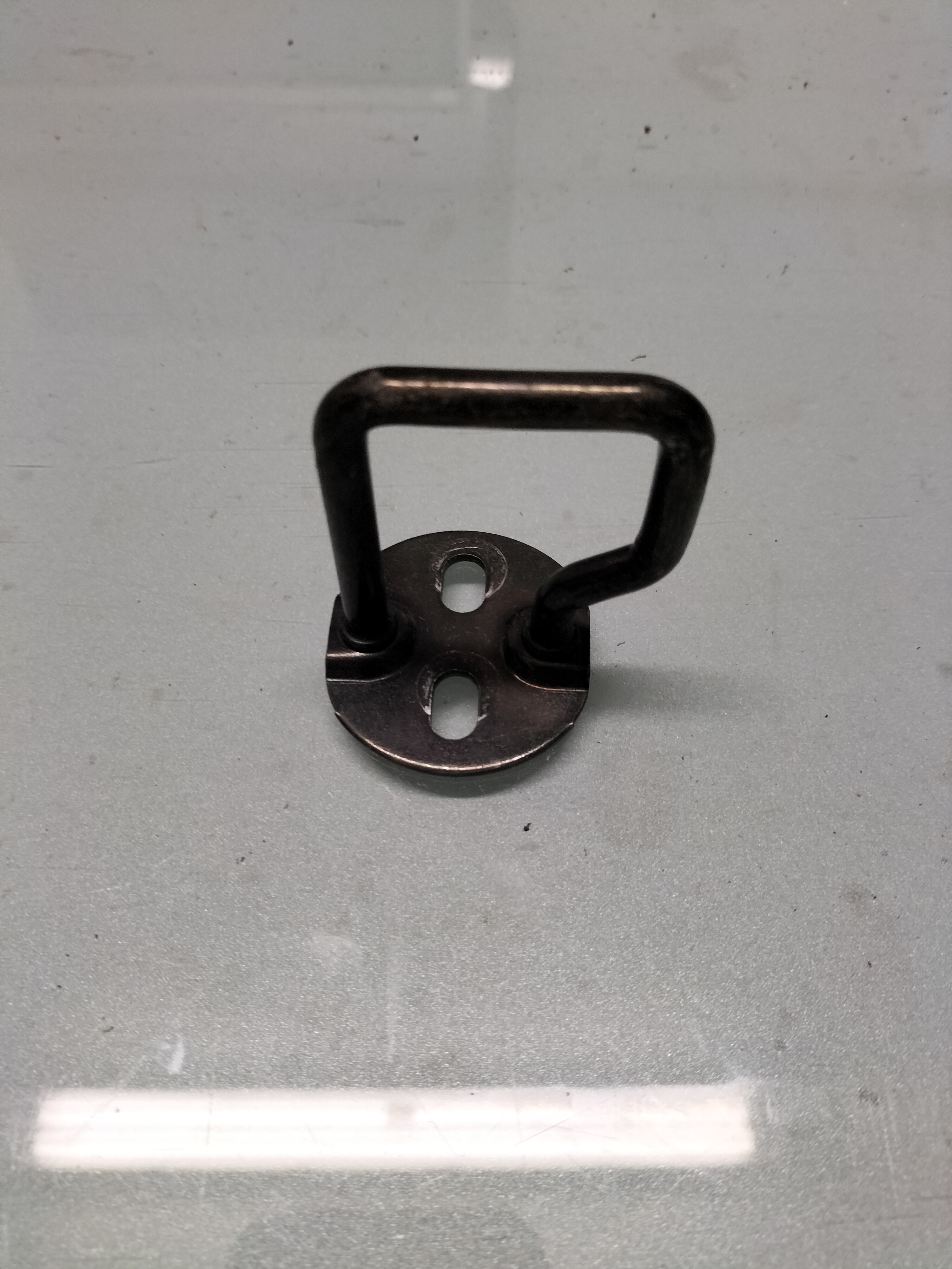 Achterbankslotvanger Nissan Micra K10 88642-22B00 Gebruikt