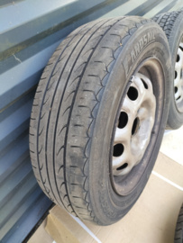 14 inch stalen velgen met band 175/65R14 (20240731) Gebruikt.