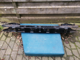 Bumperbalk voorbumper Nissan Bluebird T12/ T72 Gebruikt.