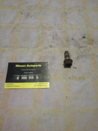 Montagebout motorsteun Nissan Micra K11 01125-02631 Gebruikt.