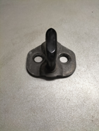 Deurslotvanger Nissan 80570-5P001 D22/ D22S/ P11/ R50/ WP11 Gebruikt.