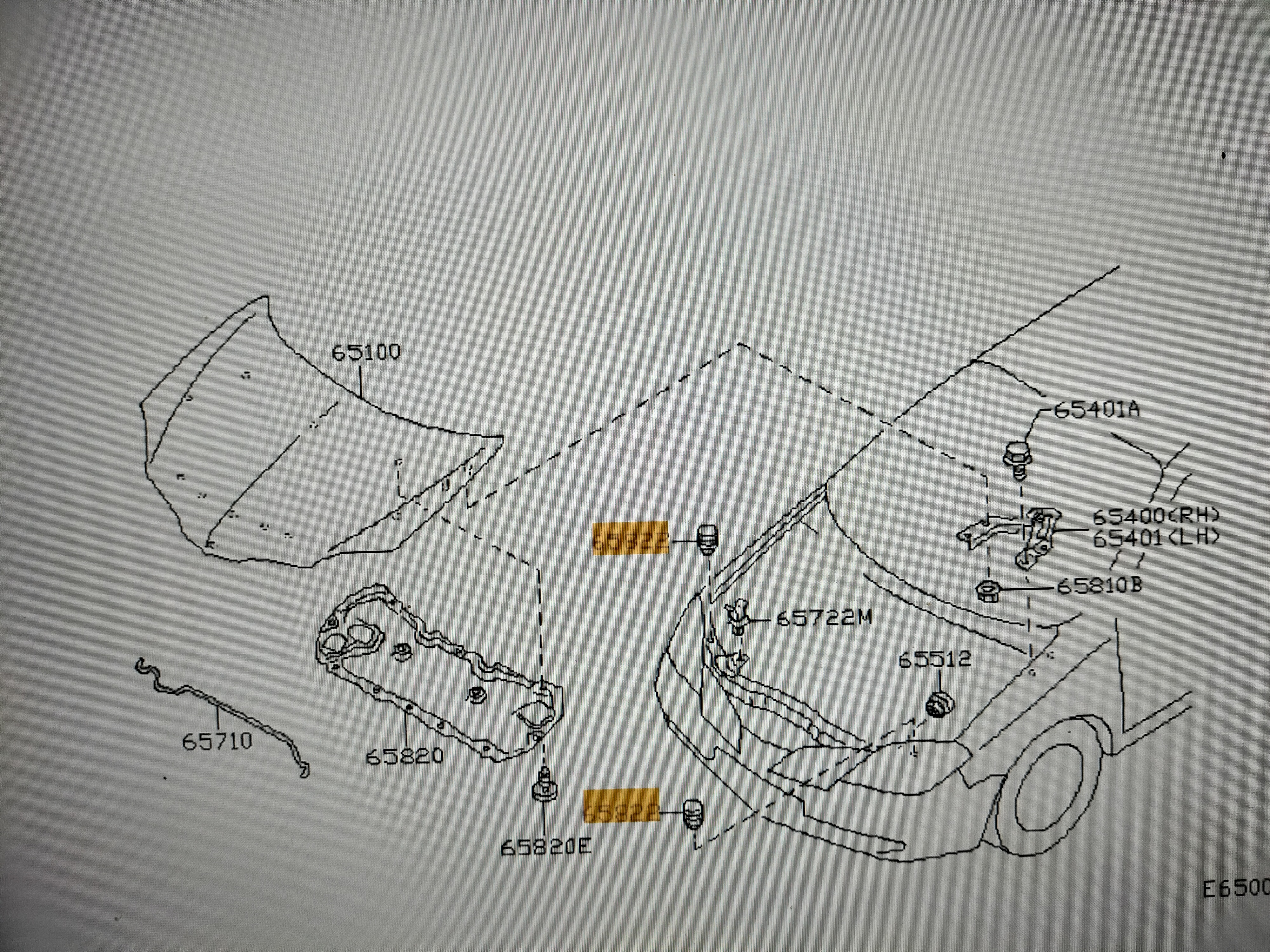 Aanslagrubber motorkap Nissan Primera P12 65822-AV600 Gebruikt.
