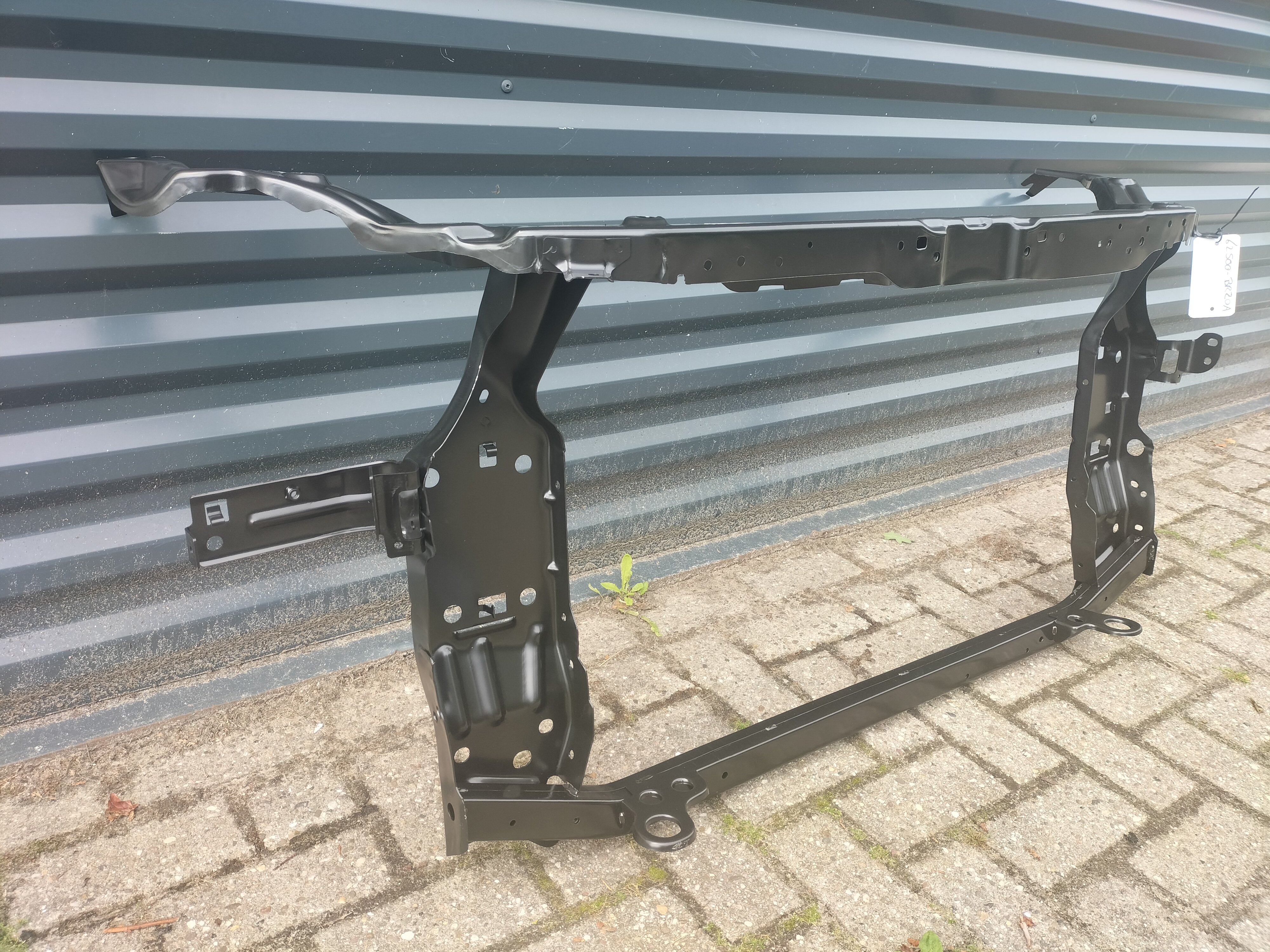 Support assy-radiator core HR16DE/ K9K/ M9R/ MR20DE Nissan Qashqai J10/ JJ10 62500-BR20A New.