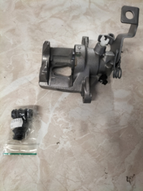 Remklauw rechtsachter Nissan Interstar X70 44001-00QAA Nieuw.