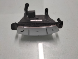 Radioschakelaar stuurwiel Nissan Primera P12 25552-BA000 Gebruikt.