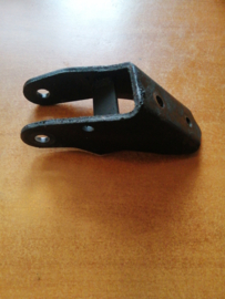 Bracket-buffer, front Nissan Bluebird T12/ T72/ U11 11333-D4200 Used part.
