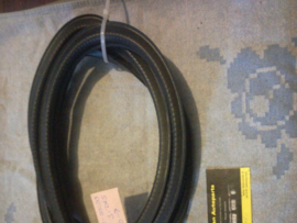 Rubber zijraam rechts Nissan Sunny N14 83332-50C00