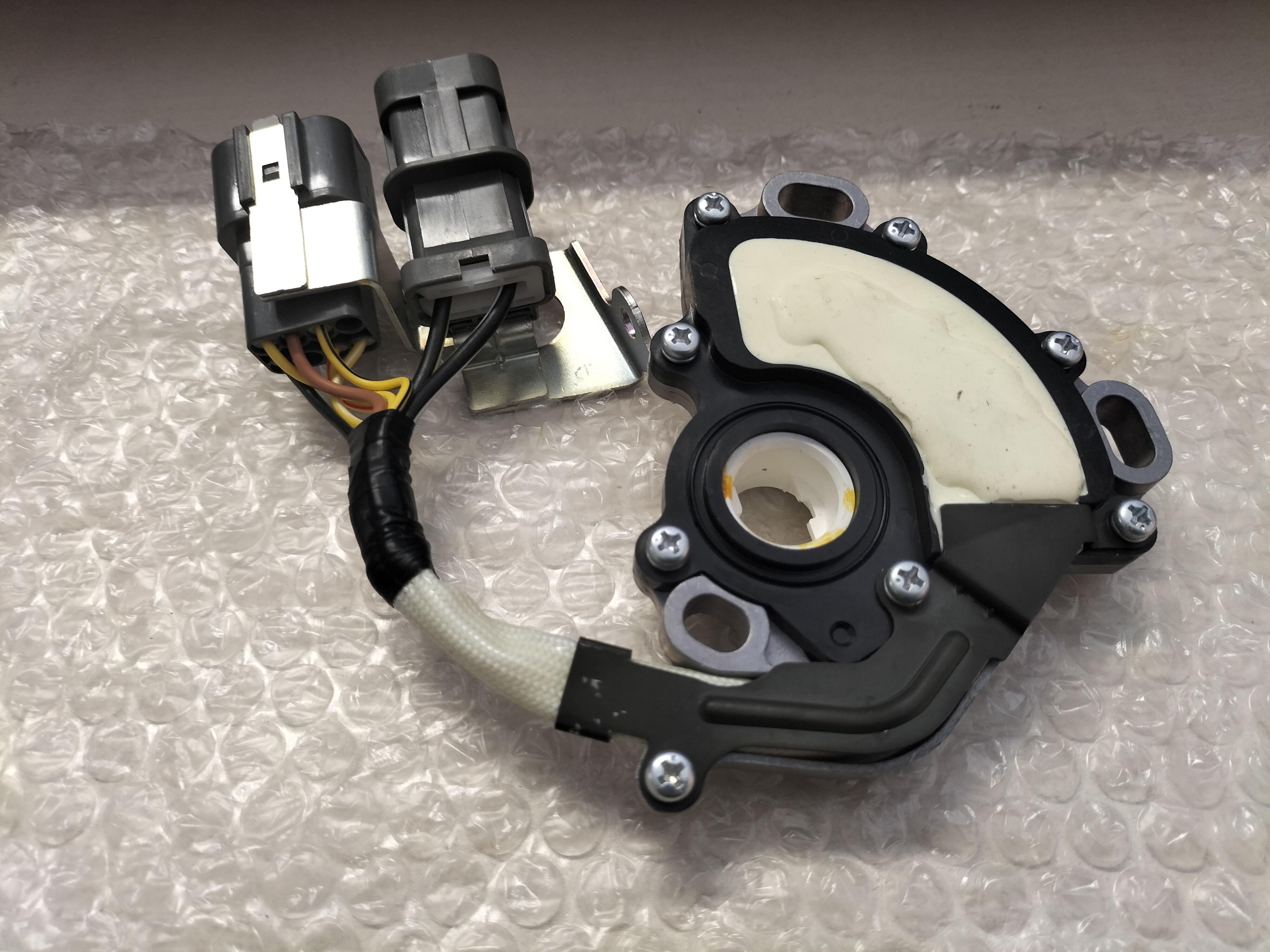 Park/neutral position switch Nissan Micra K11 31918-41B00 Original.