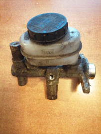 Hoofdremcilinder Nissan 46010-65C20 B13/ N14