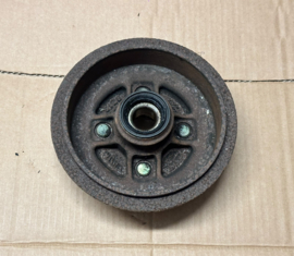 Achterwielnaaf Nissan Sunny B12/ N13 43202-50A12 Gebruikt.