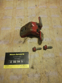 Deurscharnier voorportier linksonder/rechtsboven Nissan Almera N15 / Nissan Terrano R50 80400-1M200