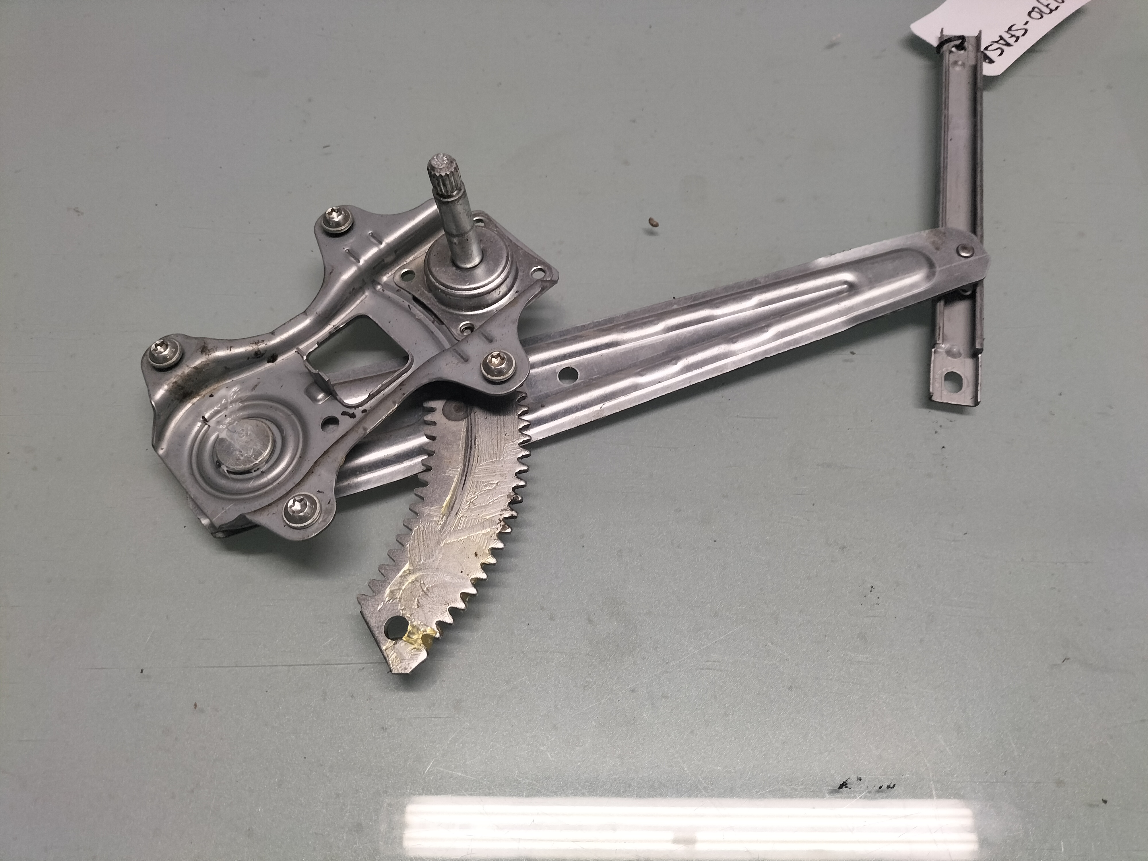 Raammechanisme Nissan Micra K14 82720-5FA5A Gebruikt