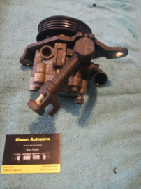 Stuurbekrachtigingspomp Nissan Micra K11 49110-72B00 Gebruikt.