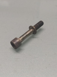 Bolt Nissan 16122-D0301 Used part