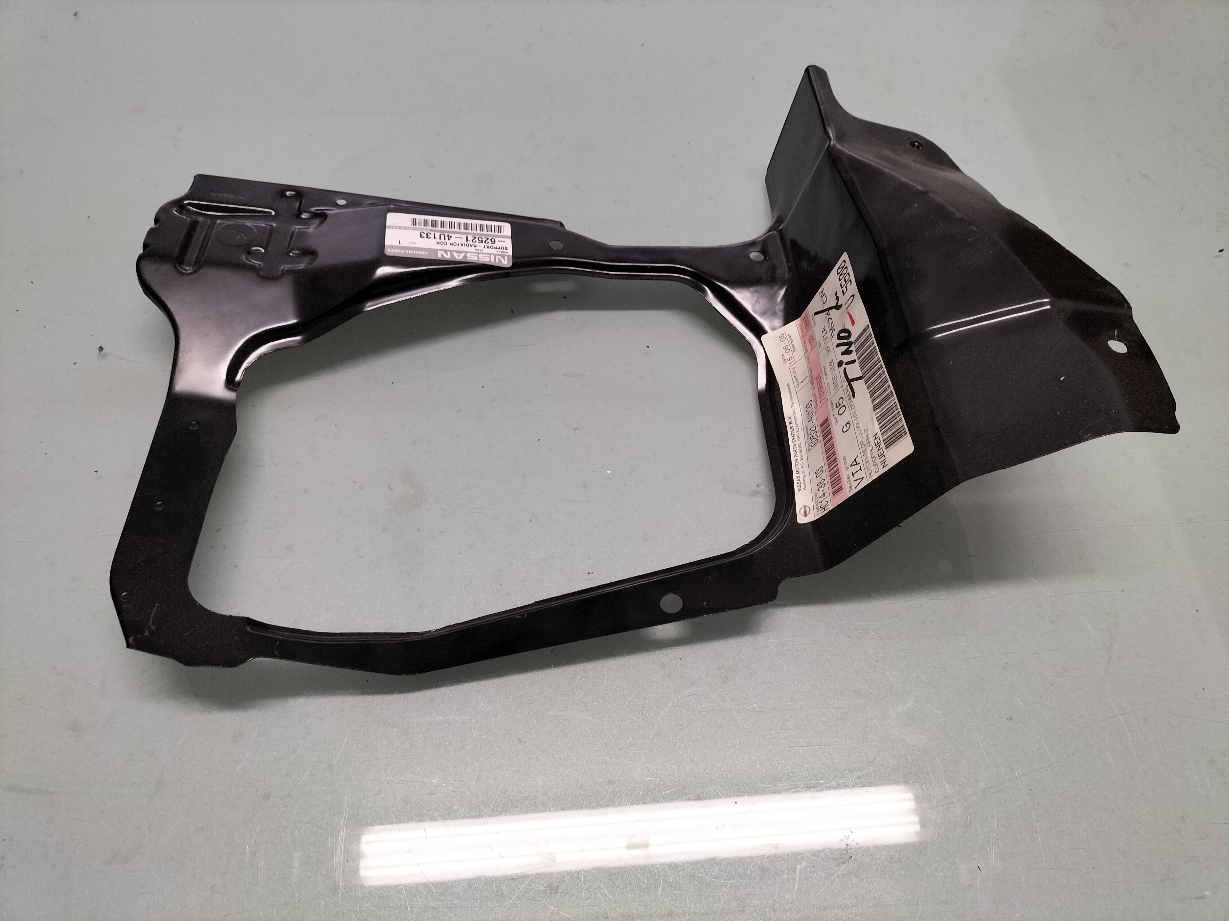 Support radiator core Nissan 62521-4U133 Original