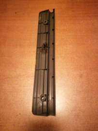 Instapstrip linksachter Nissan Bluebird T72 76954-Q9001 Gebruikt.