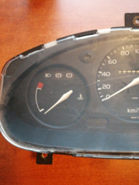 Kilometerteller / cockpit Nissan Micra K11 24810-5F221 Gebruikt.