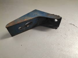 Motorsteun rechts A10 Datsun Sunny B10 11221-????? Gebruikt.