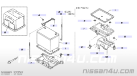 Kunststof onderplaat Accu Nissan 24428-56L00 (270 x 182) A32/ B12/ B13/ CA33/ C32/ J30/ J31/ J32/ M11/ N13/ N14/ N15/ R50/ S13/ S14/ W10/ Y10/ Z50 Gebruikt.