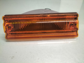 Knipperlicht rechtsvoor Nissan Bluebird 910 26120-W2200 (IKI 3130) Origineel.