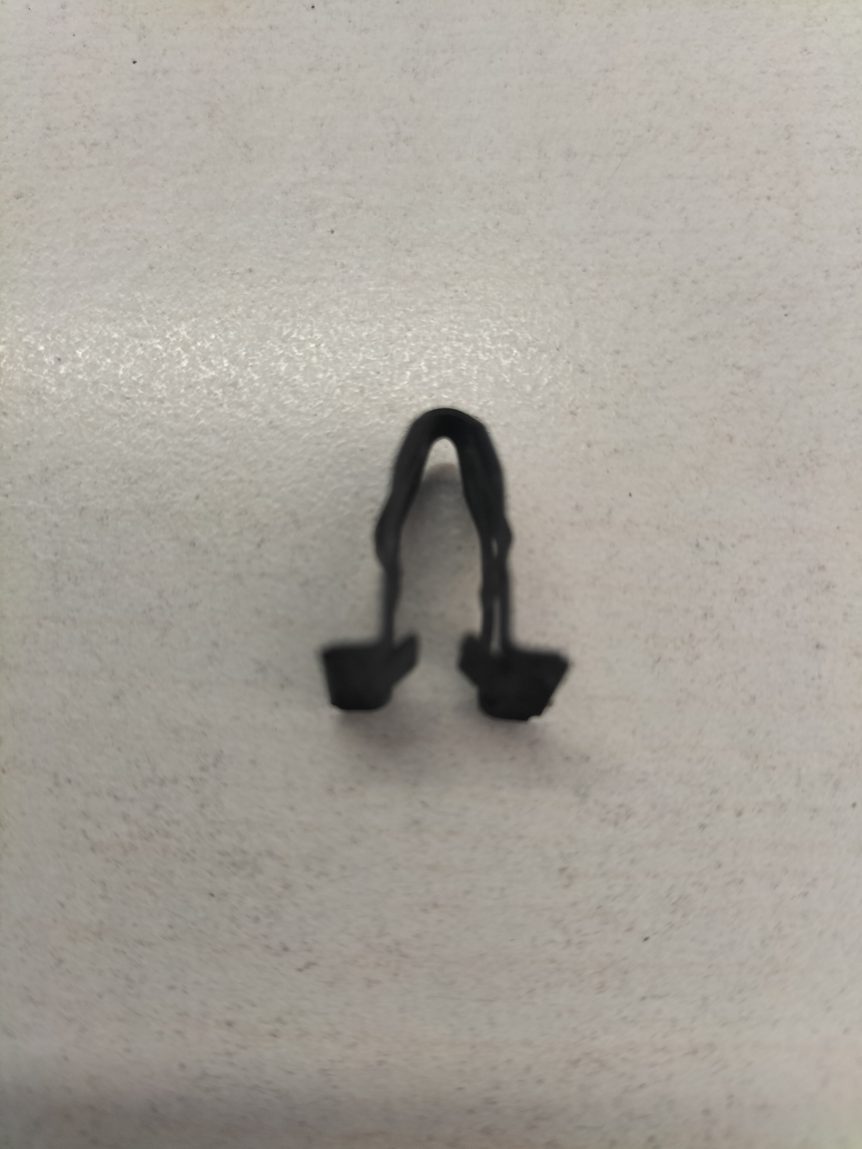Clip steel Nissan 01554-00181 Used part.