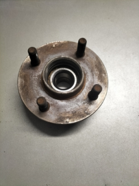 Hub rear Nissan Micra K11 43200-4F100 Used part.
