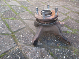 Wielnaaf linksvoor Nissan Micra K11 40015-50B01