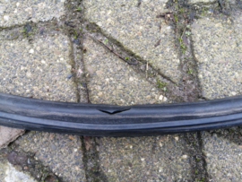 Weatherstrip-back door Nissan 300ZX Z31 90830-04P10 Little damage.