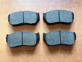 Brake pads front axle Nissan D106M-50Y94 B13/ N14 Original.