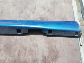 Mudguard-center, front left-hand Nissan Primera P11/ WP11 76853-9F500 Z01 Used part.
