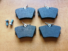 Pad kit-disc brake, rear Nissan NV300 X82 44060-00Q2E Original.
