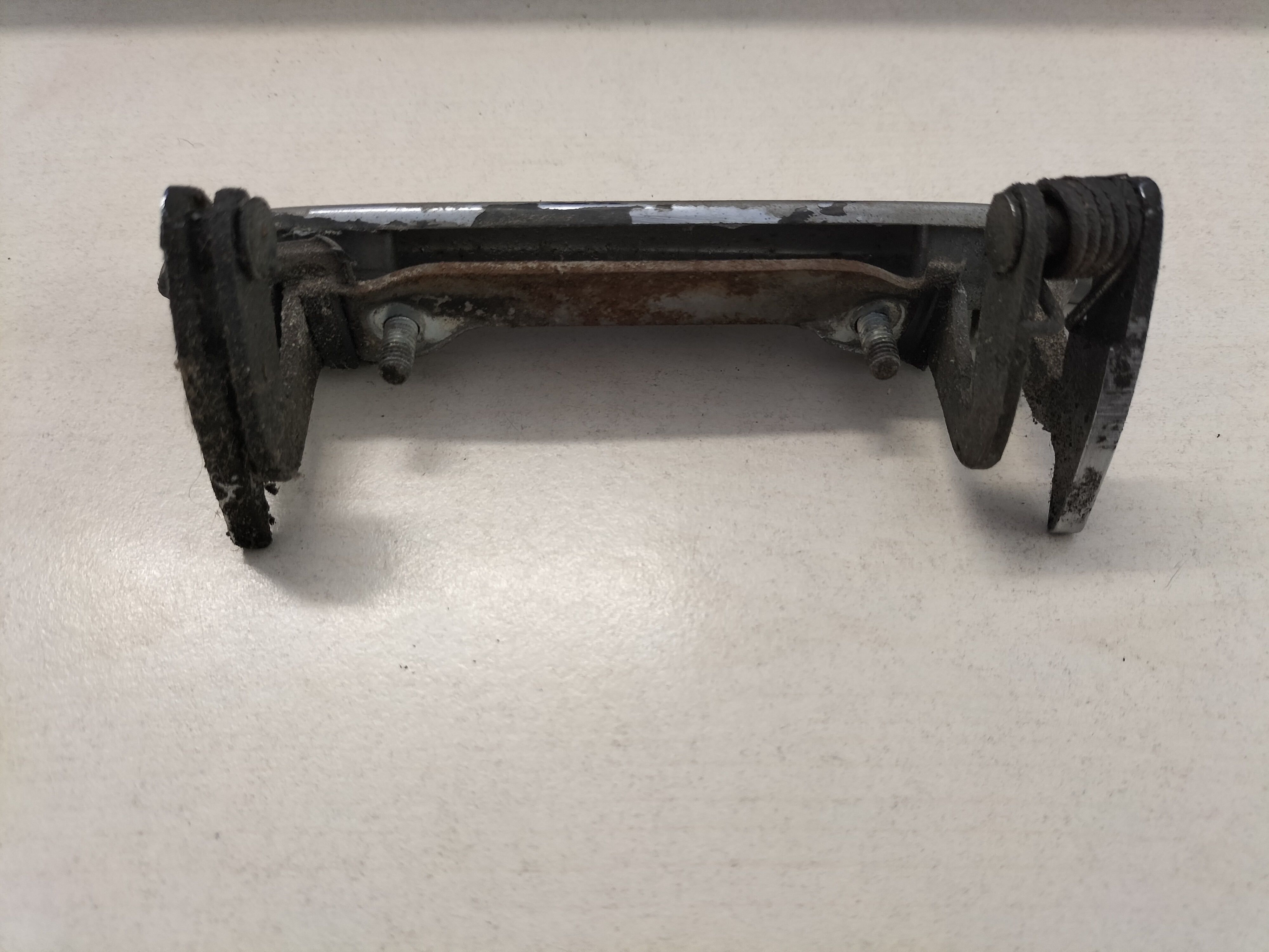 Assy-handle, door outer left-hand Datsun Cherry E10 80606-M1001 Used part.