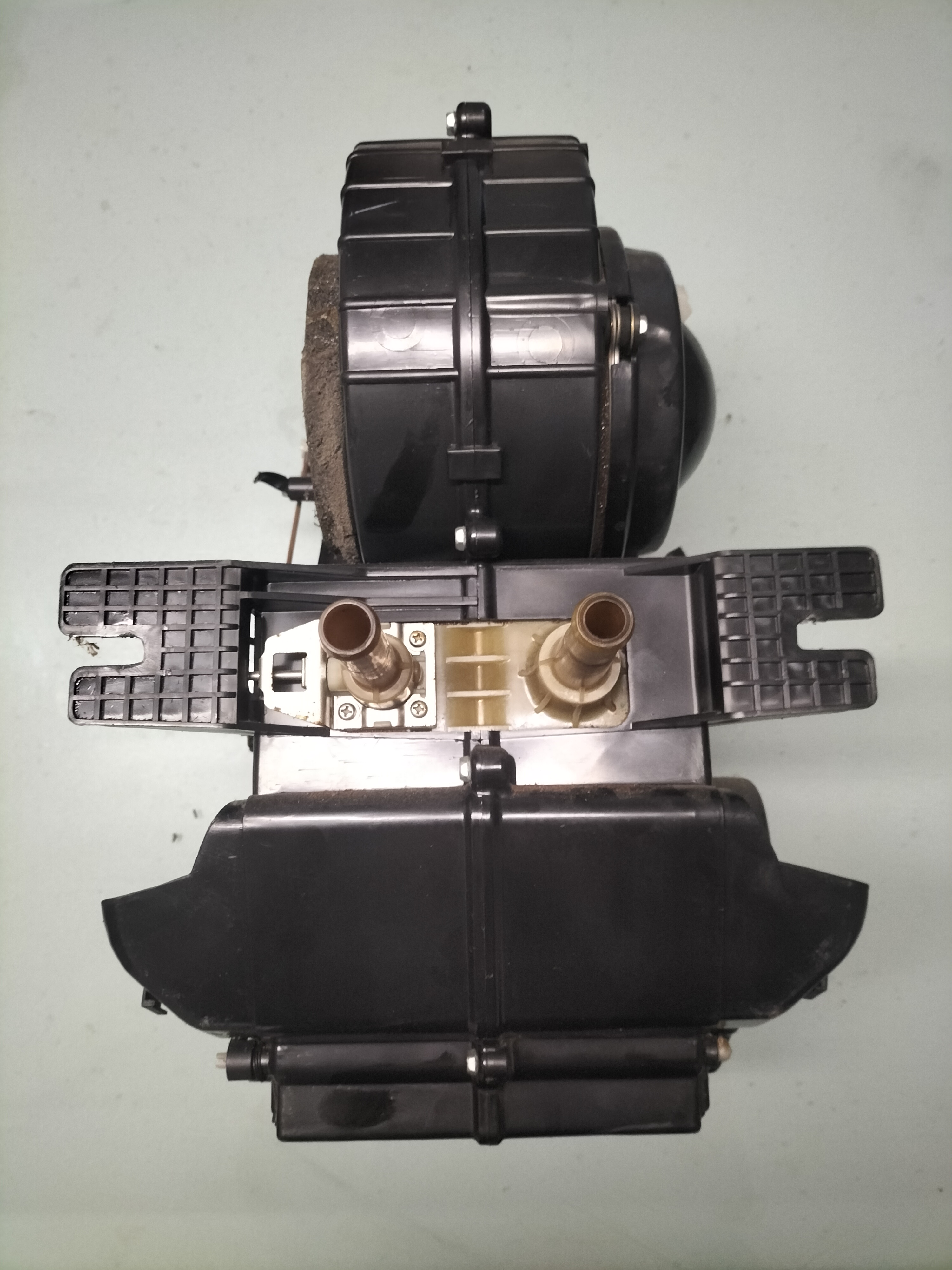 Heating unit front Nissan Micra K10 27110-04B04 (27100-32B00) Used part.