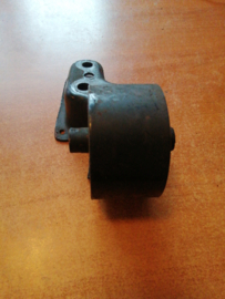 Insulator-engine mounting, right-hand Nissan Bluebird T12/ T72/ U11 11210-D4002 Used part.