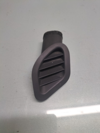 Grille-side defroster, right-hand Nissan Terrano2 R20 68740-0X800 Used part.