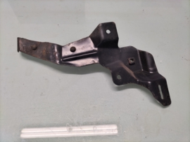 Montagesteun achterbumper rechts Nissan Micra K10 85220-21B00 Gebruikt.