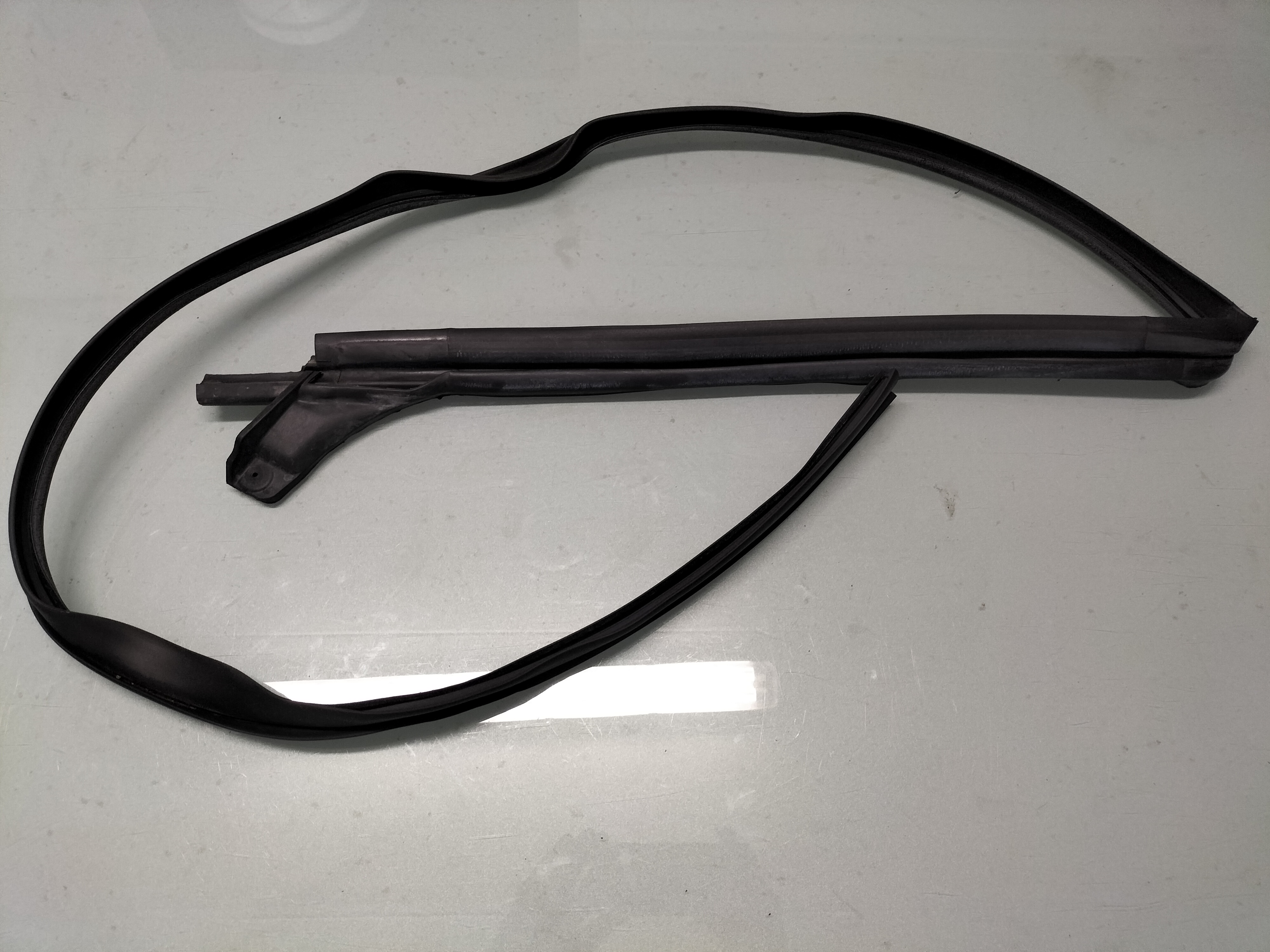 Wheaterstrip roof Nissan 76843-BU000 Original