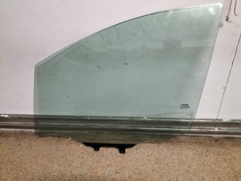 Portierruit linksvoor Nissan Micra K14 80301-5FA0A Gebruikt.
