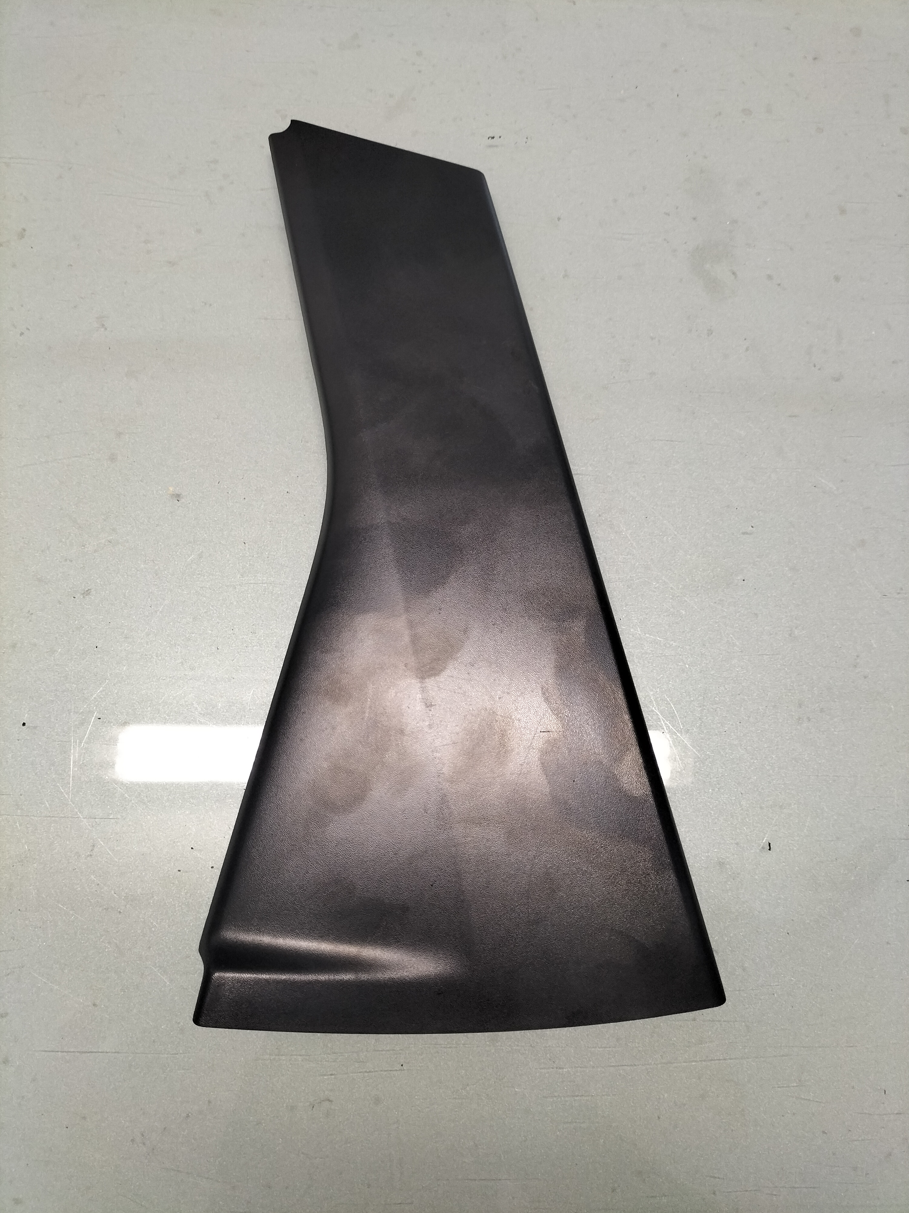 Afdekkap hoek buitenzijde achterdeur links Nissan Qashqai J10 82291-JD01A Gebruikt.