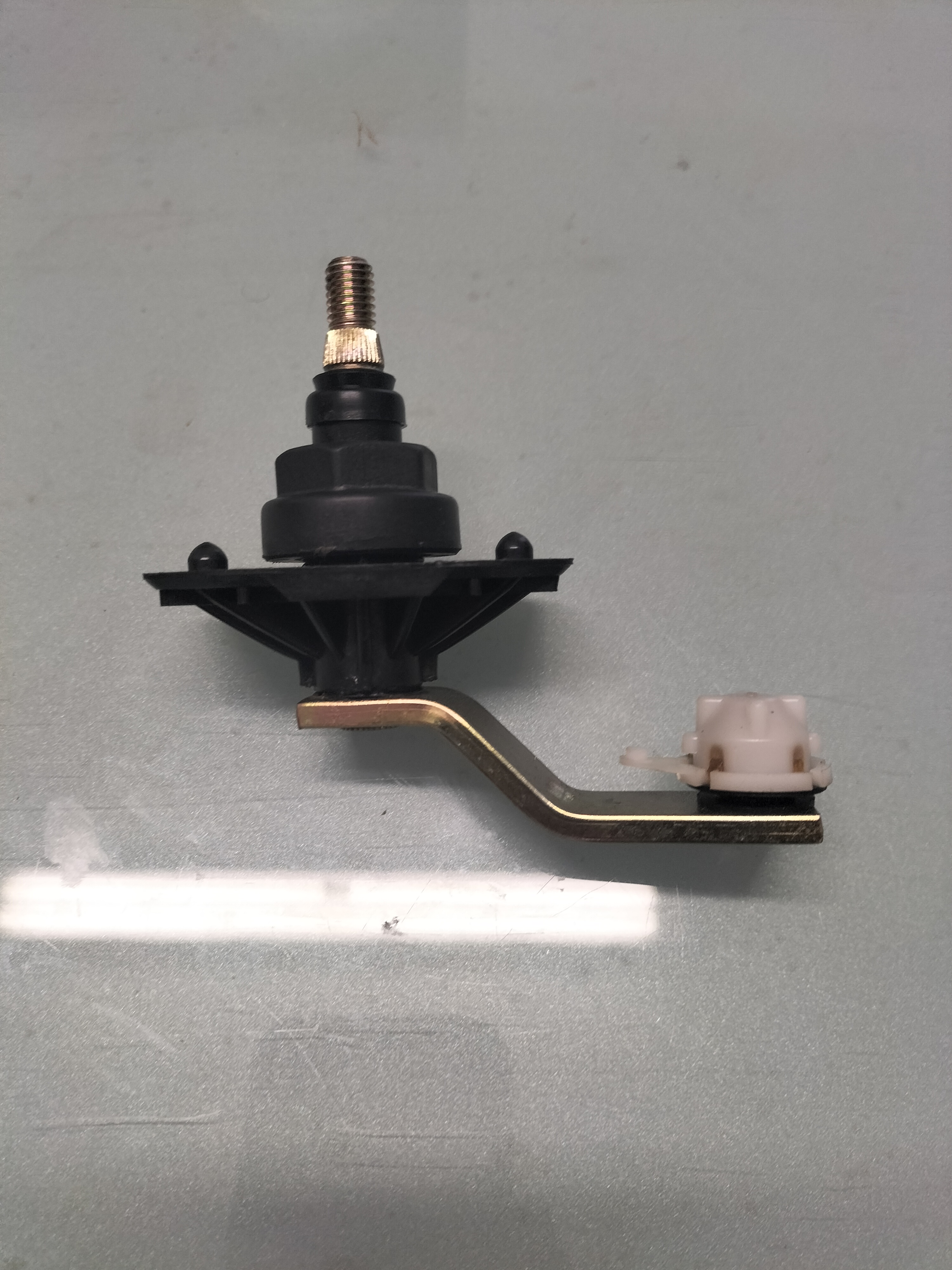 Pivot wiper, no 2 Nissan Micra K10 28860-01B00 Original