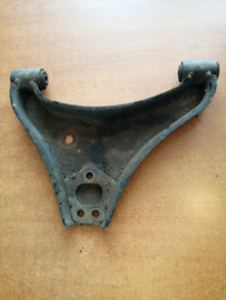 Draagarm linksonder Datsun 100A