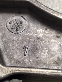 Kettinggeleider CG12DE/ CGA3DE/ CR12DE/ CR14DE Nissan 13091-BX000 CK12/ E11/ K12 Origineel.