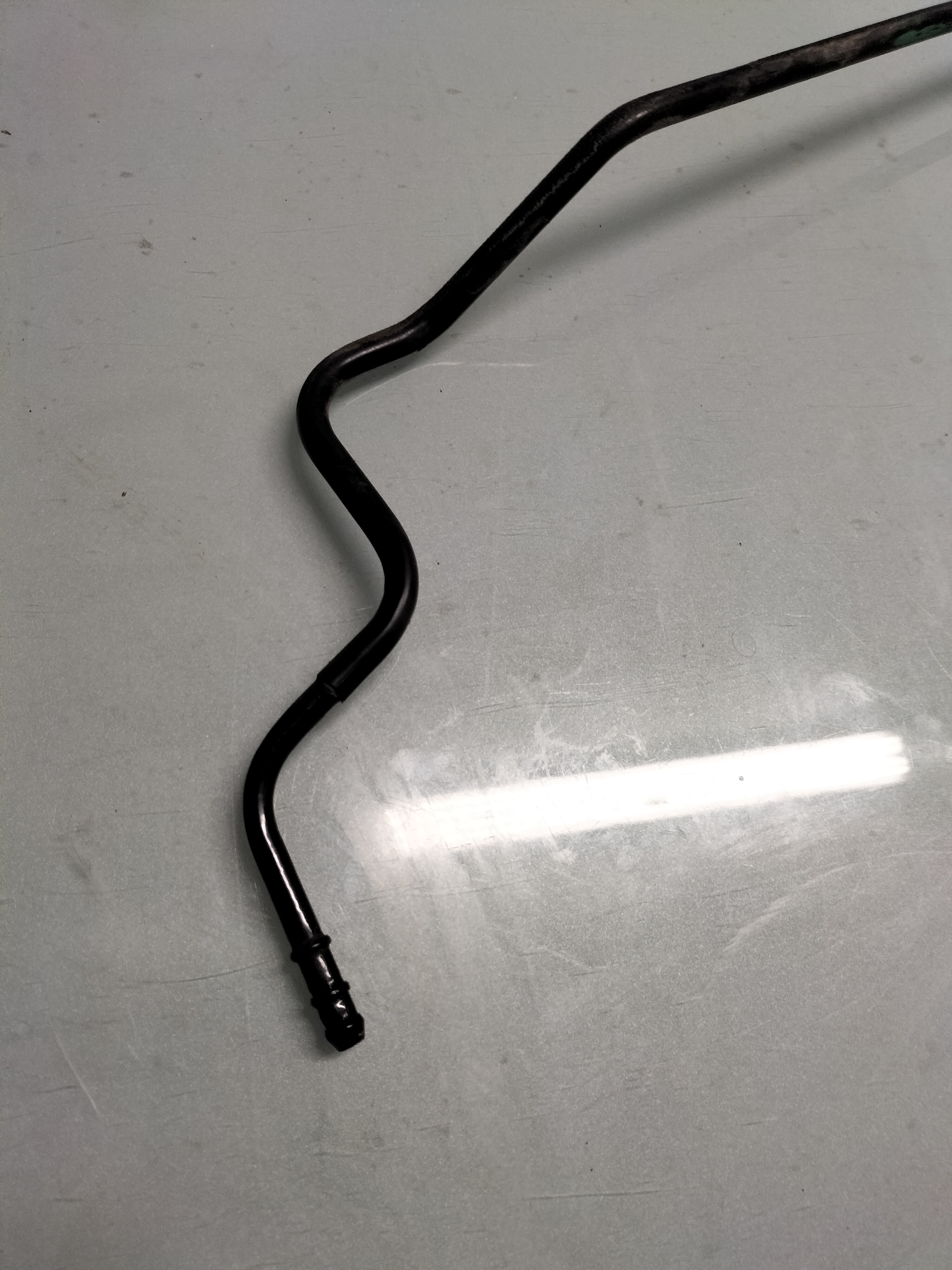 Tube-fuel, return HR09DET Nissan Micra K14 17510-5FA1A Used part. Incomplete.