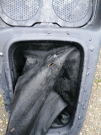 Boot-console Nissan Almera N16 96935-BM415 Little damage