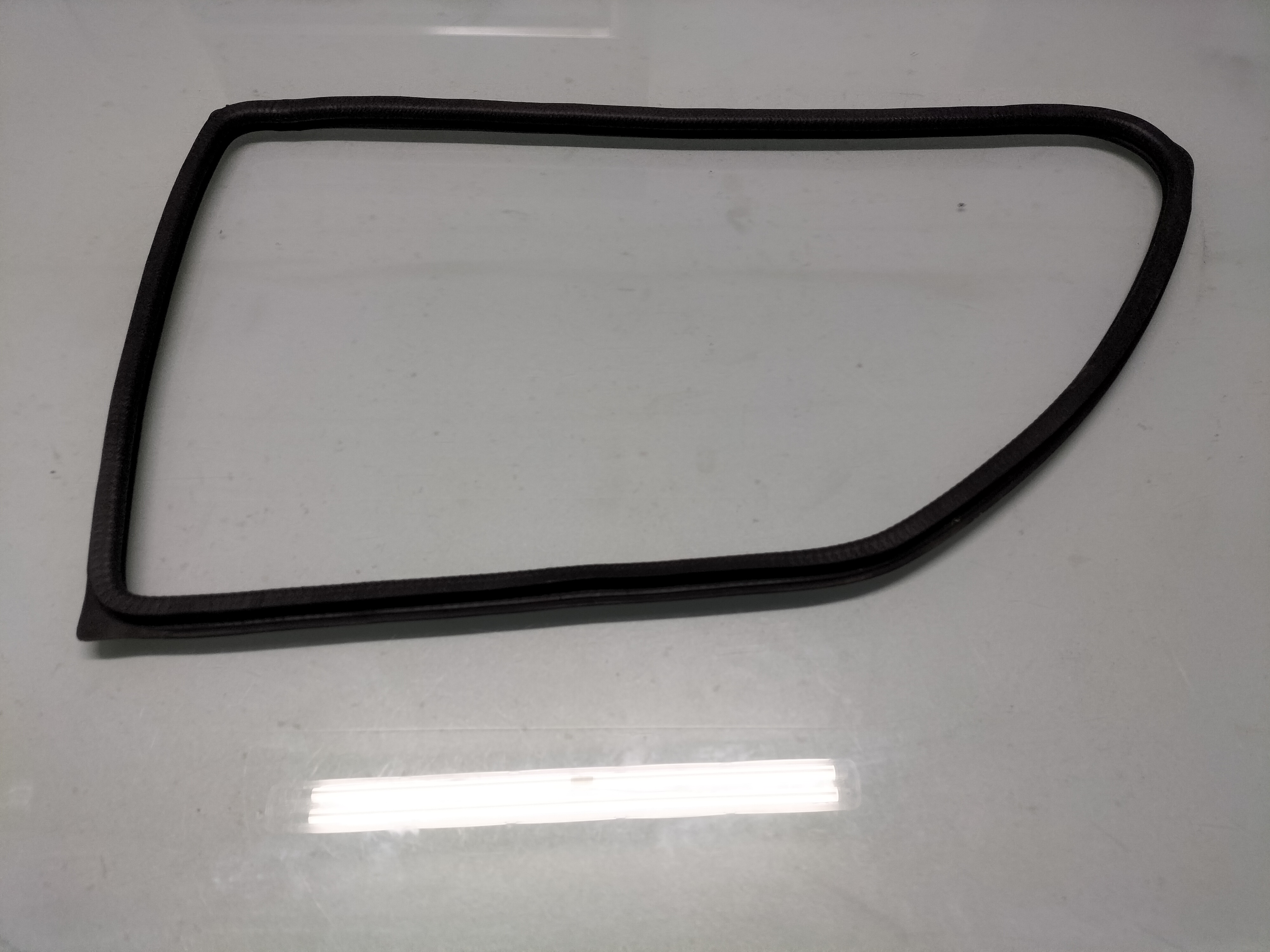 Weatherstrip-side window, left-hand Nissan Micra K10 83331-01B00 Used part.