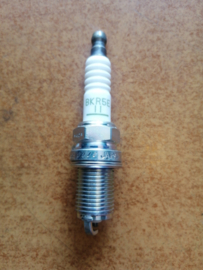 Spark plug BKR5E-11 Nissan 22401-50Y05 D22/ K11/ N16/ P11/ V10/ WP11 Origineel