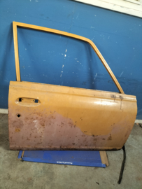 Assy-door front, right-hand Datsun Cherry E10 80100-M0200 Used part. (20250322)