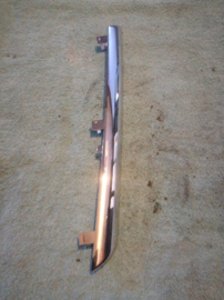 Sierstrip grille rechts Nissan Almera Tino V10 62382-BU000 Origineel.