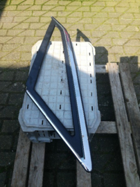 Sierlijst achterzijruit links Nissan Bluebird T12/T72 76835-D5510